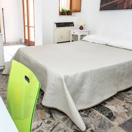 Mono Piazzetta Apartamento